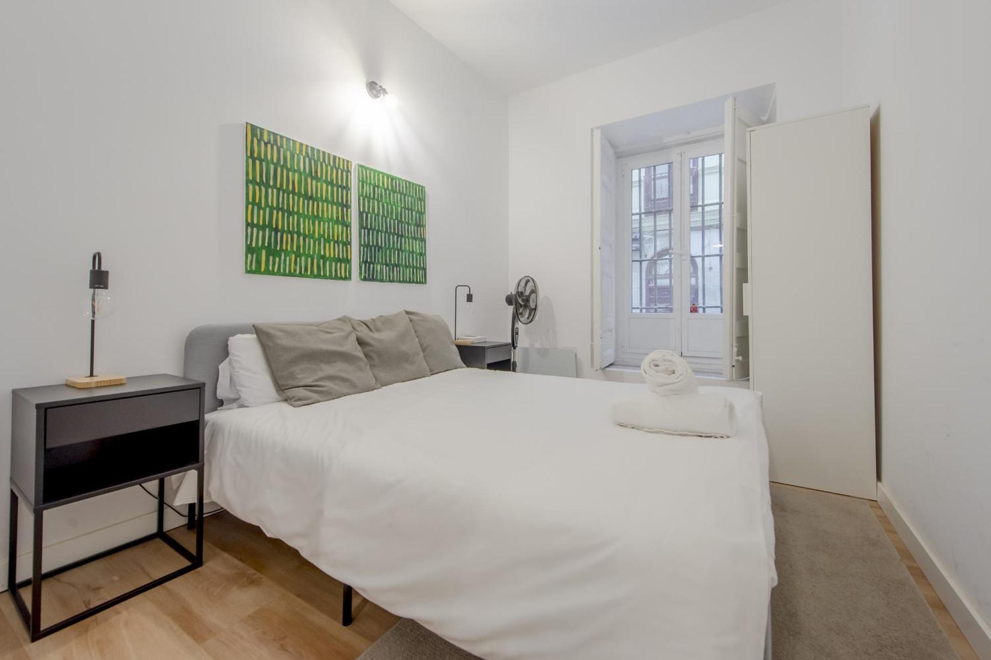 Appartamento C-cabeza Cool 7 Al Lado De Tirso De Molina E1 Madrid
